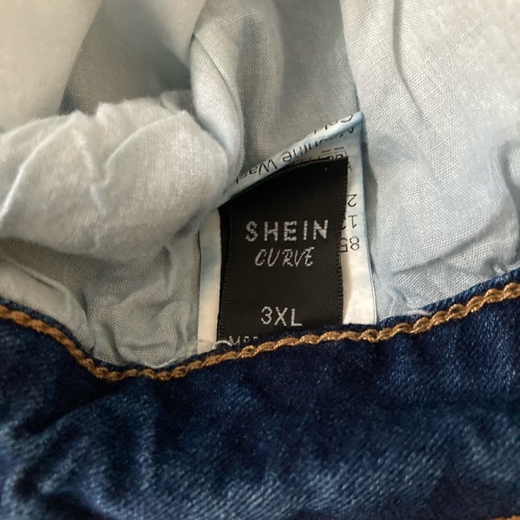 Women’s Shein Curve Jeans Size 3XL - Picture 3 of 3